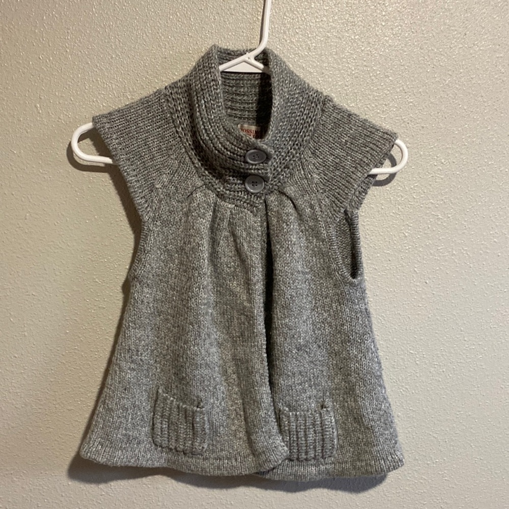 Knit sleeveless cardigan
